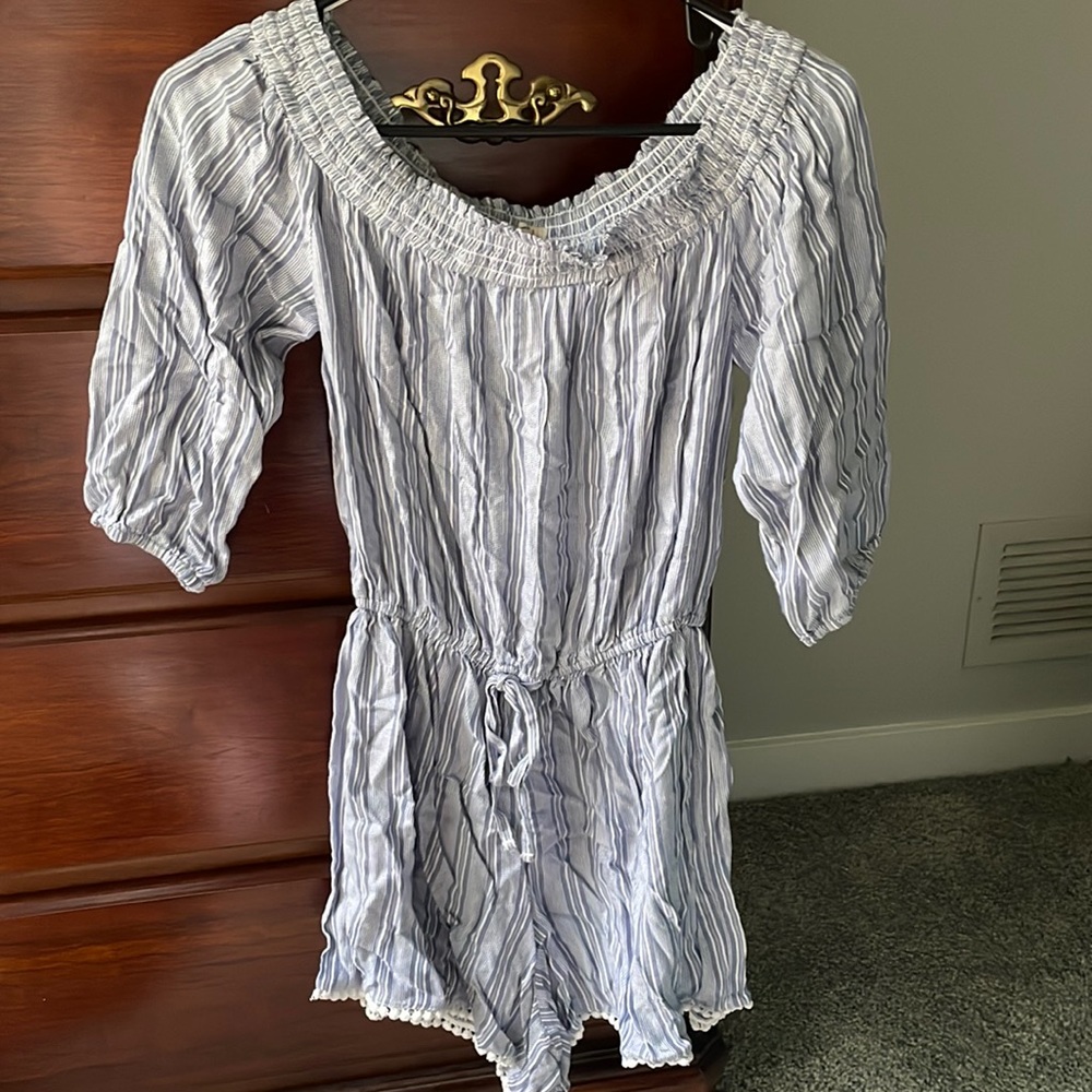 Hollister romper